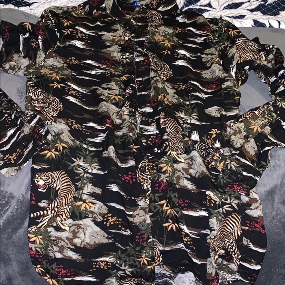 Men’s button up.